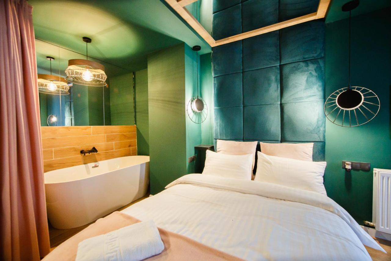 Green Velvet City Retreat Oradea Exterior foto